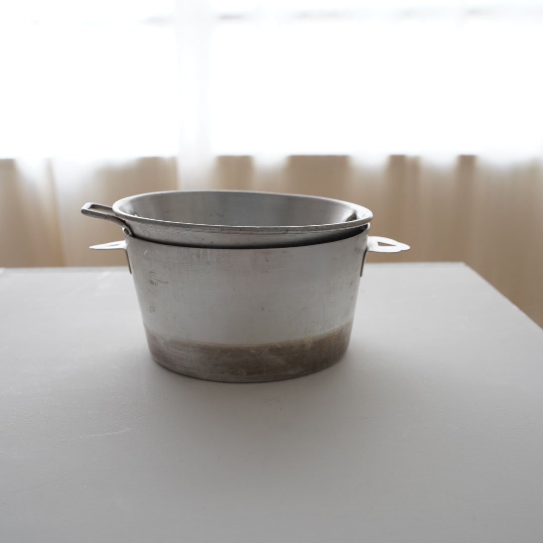 フランス蚤の市のアルミ片手鍋・ビンテージ両手鍋 | 黄魚オンライン