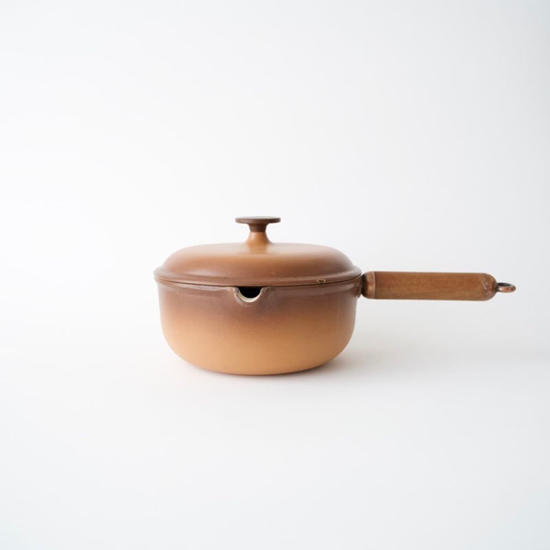 ル・クルーゼ 片手鍋 20cm / マット茶 | 黄魚オンラインショップ