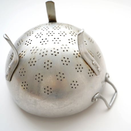 フランス・ビンテージ調理器具 / アルミコランダー