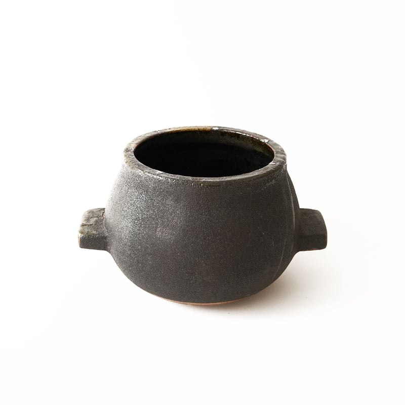 壷田和宏・亜矢 / 茶釜のような土鍋 | 黄魚オンラインショップ