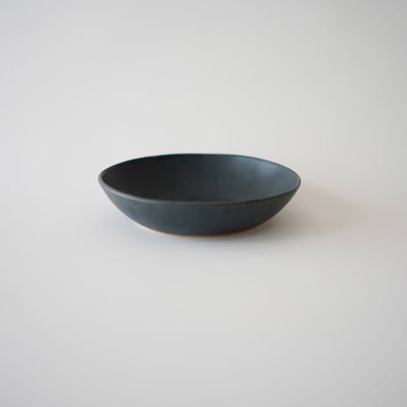 平野敏子・丸皿（黒）