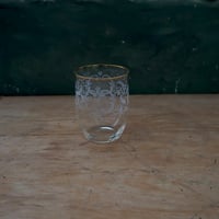 ドイツ・金縁の白い花のコップ