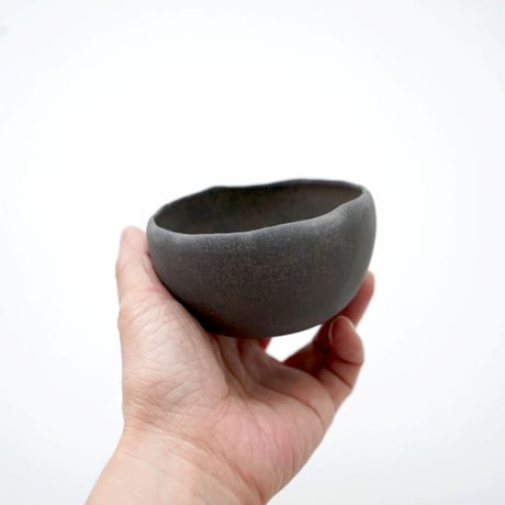 渡辺隆之・くぼみ 碗 L / 黒 ②