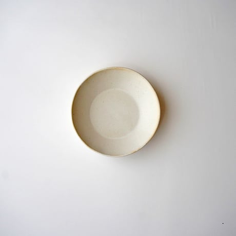 平野敏子・丸皿（白）