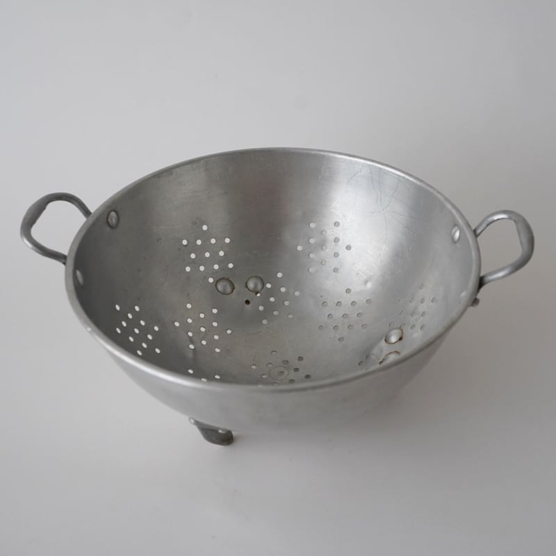 フランスアンティーク アルミ穴あきたらい フランスアンティーク アルミ穴あきたらい