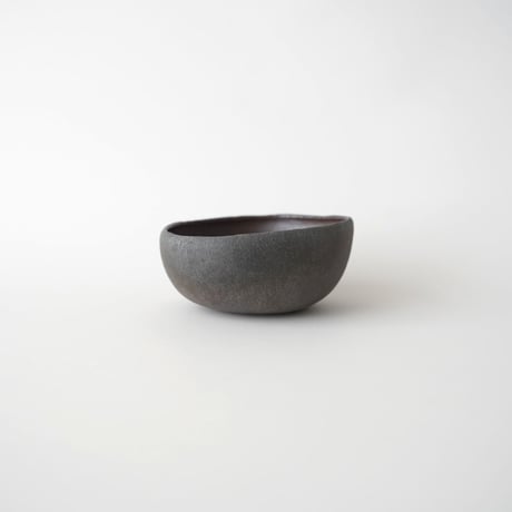 渡辺隆之・薪窯 / くぼみ 鉢 S (黒)