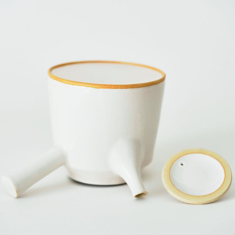 丘上八雲さん　急須 丘上八雲・急須 (白) | 黄魚オンラインショップ