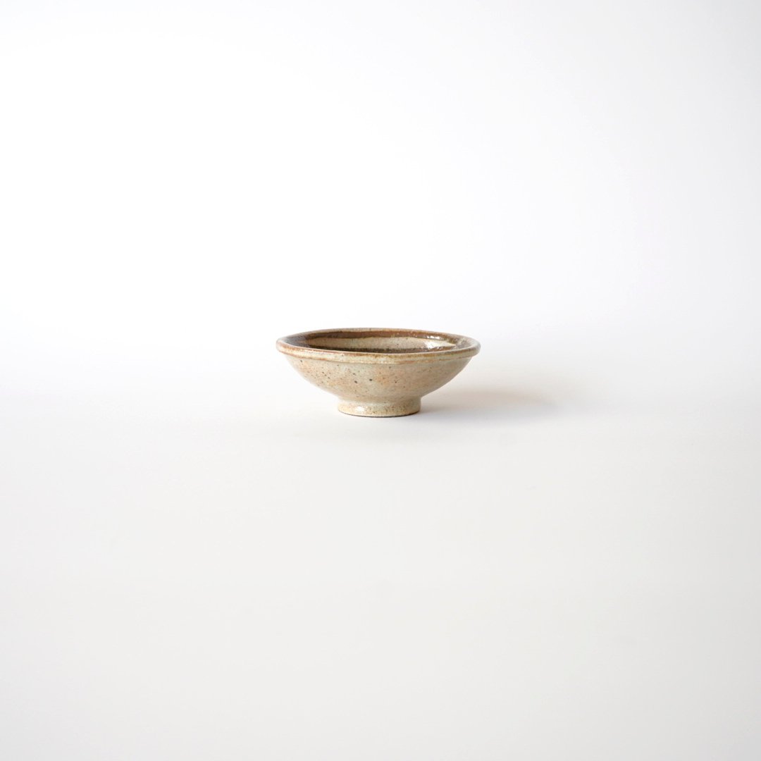 庄司理恵・ミニアーモンドボウル / 粉引 | 黄魚オンラインショップ