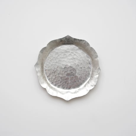 山田憲栄・アルミ皿 (丸) 花リム大
