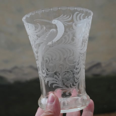 ダイナミックな孔雀のグラス