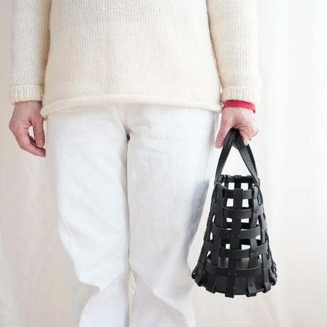 Eatable Of Many Orders / BASKET BAG (M)・ black