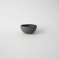 渡辺隆之・くぼみ 鉢 S / 黒