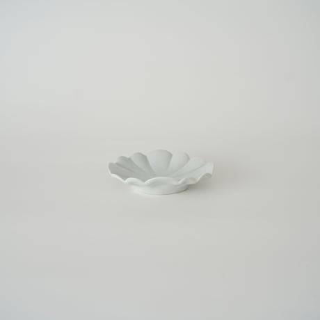 3 竹下努・青白磁小鉢 / 貝