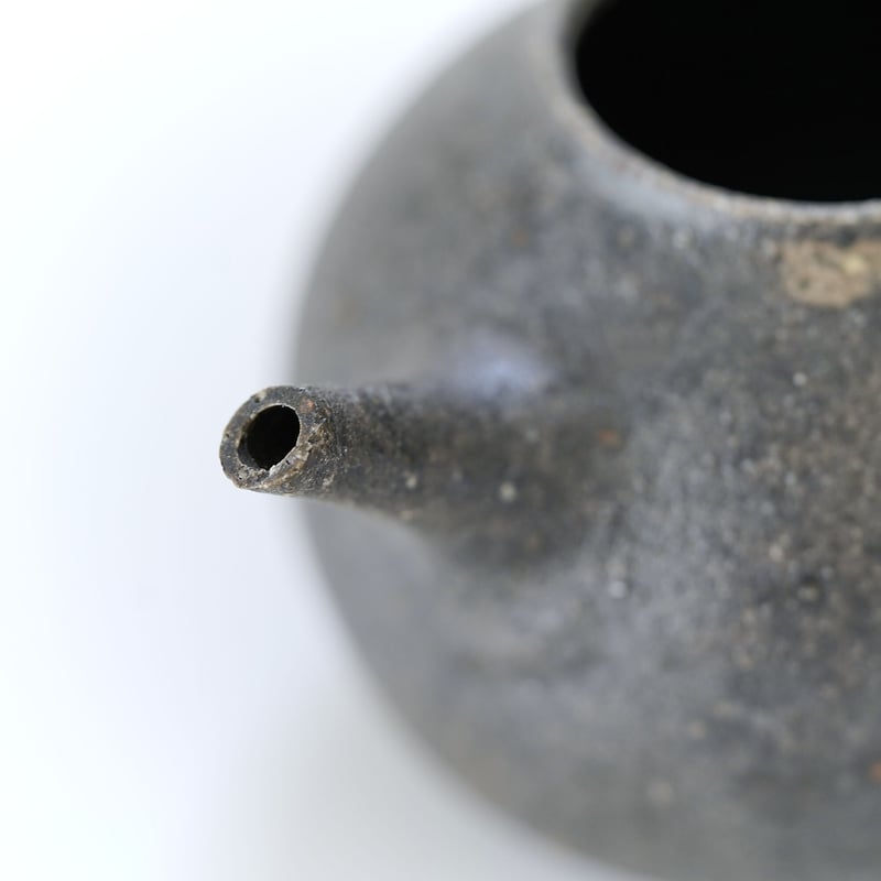 角掛政志　艶黒醤油さし(面取り) 作家別に探す :: 角掛 政志 :: 【入荷まち！】角掛政志｜艶黒