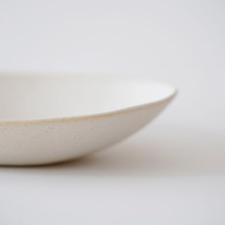平野敏子・楕円皿（白）