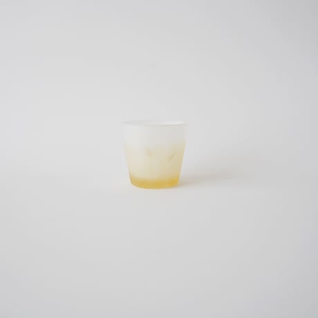 湊佳菜子・コップ / イエロー