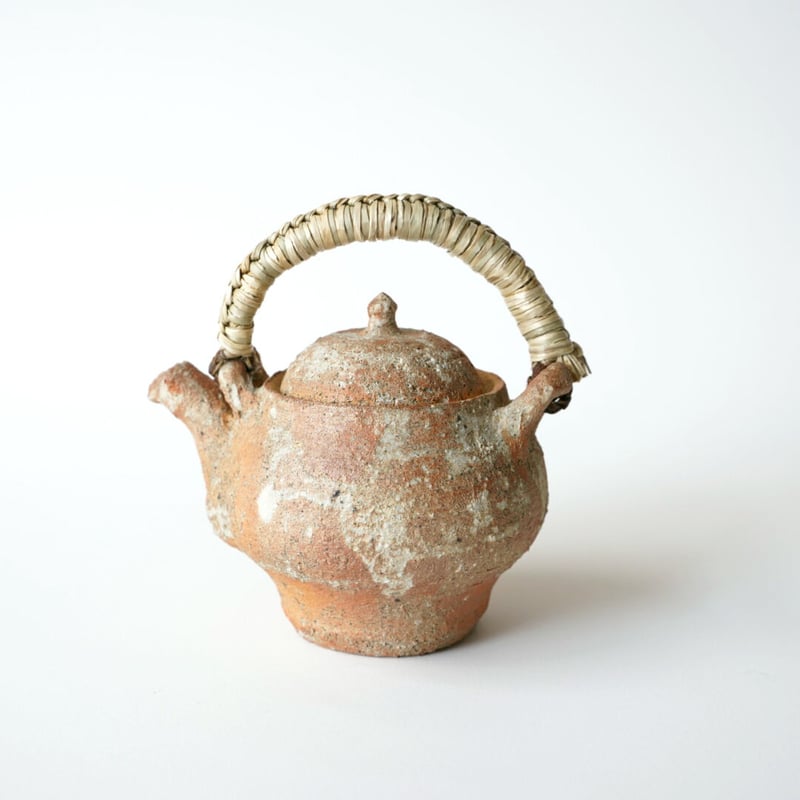 十場あすか・茶壺 土と艸・化石 | 黄魚オンラインショップ