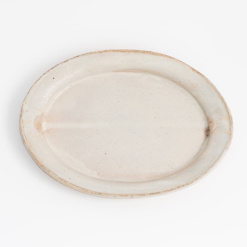 遠藤素子・オーバル皿 (M) / 粉引き | 黄魚オンラインショップ