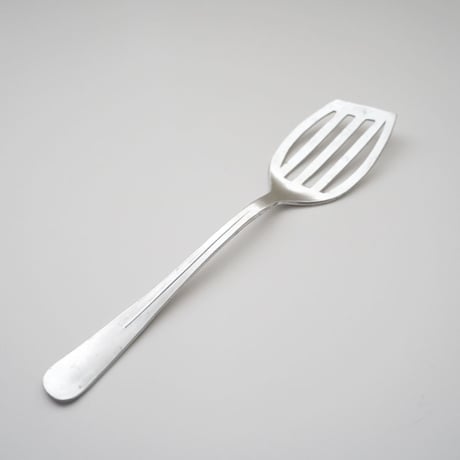 アルミのフライ返し