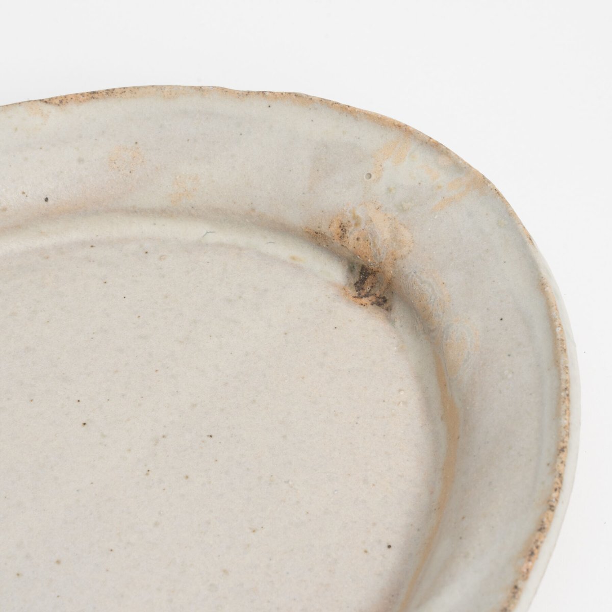 遠藤素子・オーバル皿 (M) / 粉引き | 黄魚オンラインショップ