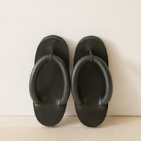 kino shoe works・zori / 黒× 黒（23cm）