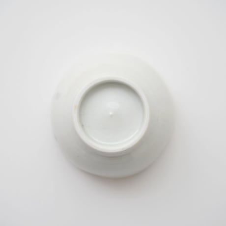 14 竹下努・青白磁松花堂小鉢 / 輪花
