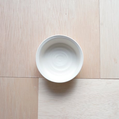 照井壮・乳白釉リム深皿(小)
