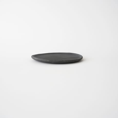 フルカワゲンゴ・6寸丸皿 / 炭化