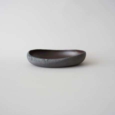 渡辺隆之・薪窯 / だ円皿 ・黒①