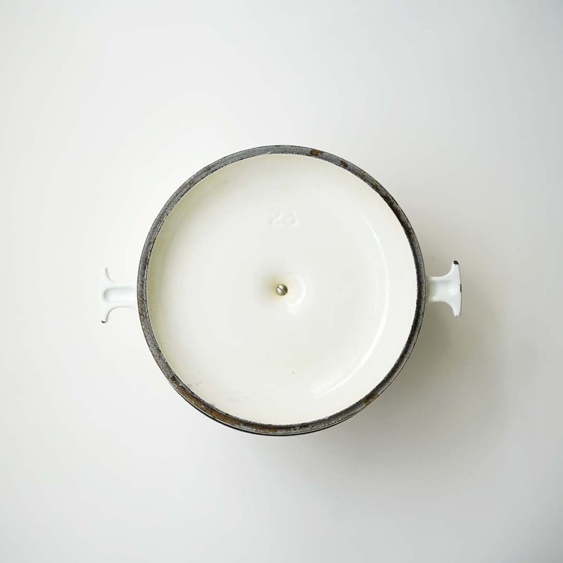 【超貴重】ル・クルーゼ　ビンテージ・ル・クルーゼ　ホワイト　25cm ビンテージ・ル・クルーゼ / ホワイト 25cm(オーバル) | 黄魚