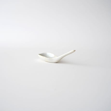 竹下努・青白磁蓮華