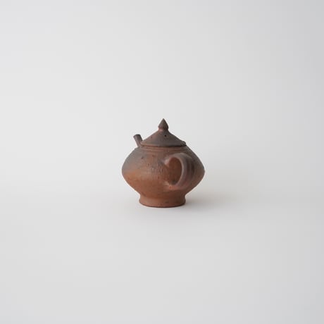 森岡成好・酒つぎ