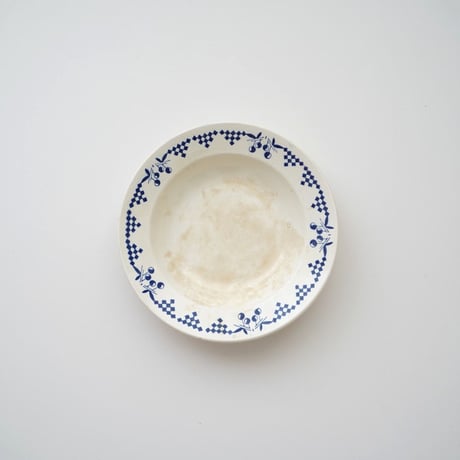 フランス・さくらんぼのスープ皿