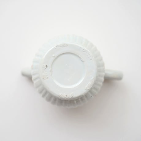 49 壷田亜矢 / 注器（白磁）