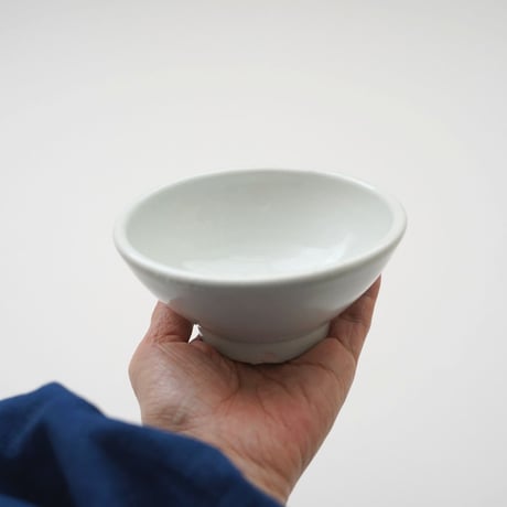壷田和宏・亜矢 / 天草白磁飯碗