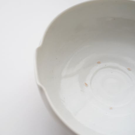 11 竹下努・青白磁片口平鉢 (6寸)
