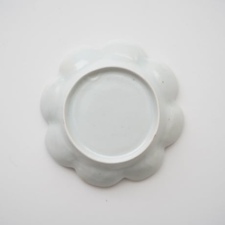 2 竹下努・青白磁小皿 / 深輪花