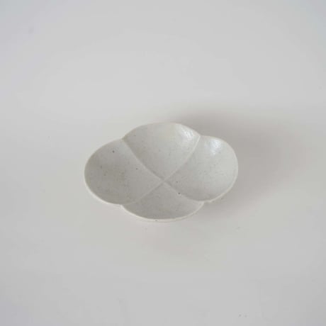 3 竹下努・青白磁小鉢 / 木瓜