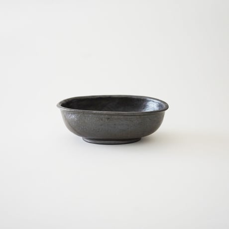庄司理恵・黒/楕円深鉢