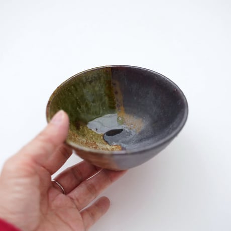 3 木曽志真雄・飯碗　オリベ鉄彩掛分 ②