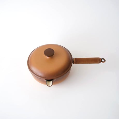 ル・クルーゼ　片手鍋　20cm  / マット茶