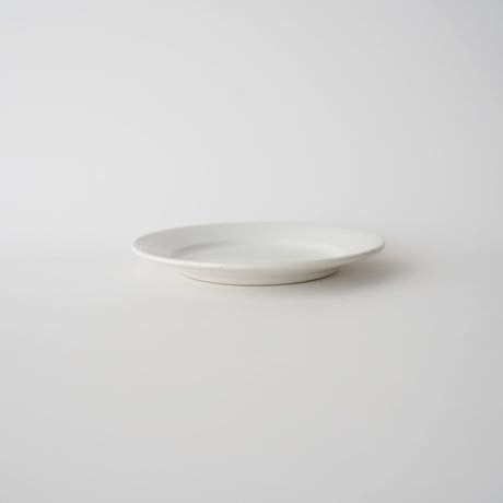 Pyroblan Porcelaineのビストロ・白ケーキ皿