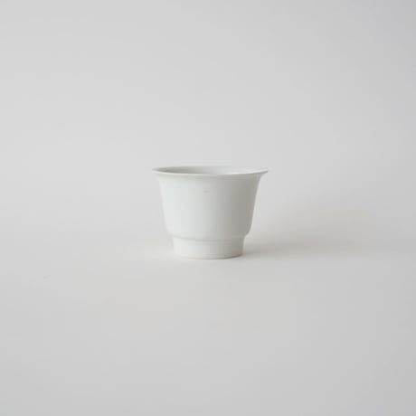 21 竹下努・青白磁くみ出し (大)