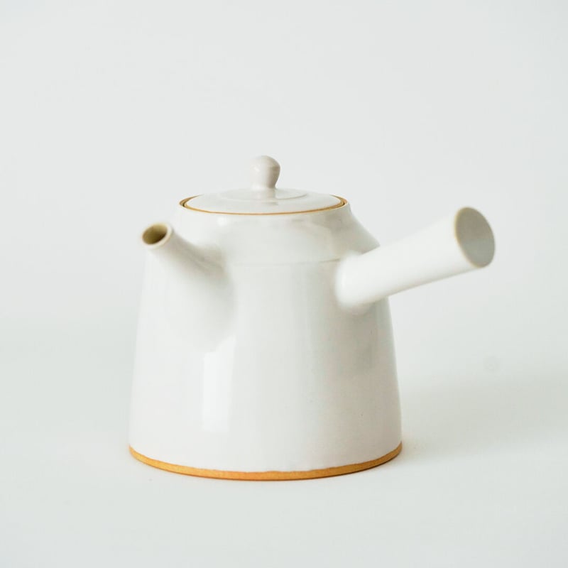 丘上八雲さん　急須 丘上八雲・急須 (白) | 黄魚オンラインショップ