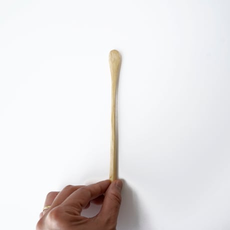 日の出製作所・びわの木のスプーン(1)