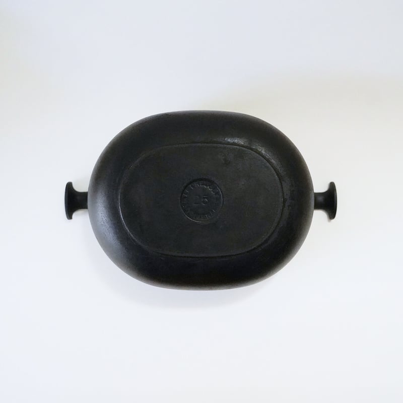 ル・クルーゼ　美品　オーバル25cm マットブラック　黒 LE CREUSET(ル・クルーゼ) ココット・オーバル25cm マットブラック