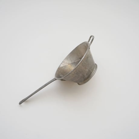 フランス・ビンテージ調理器具 / アルミの漉し器