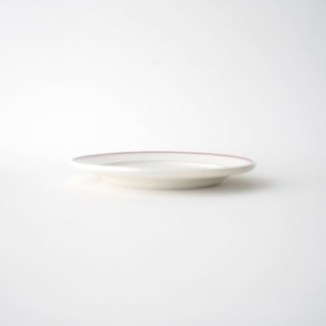 ピンクの線の入ったビストロ皿