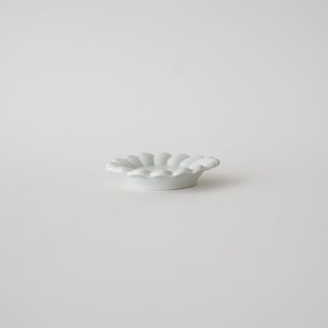 2 竹下努・青白磁小皿 / 絞り