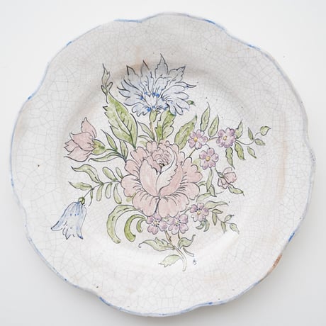 優しい色合いの薔薇の絵皿